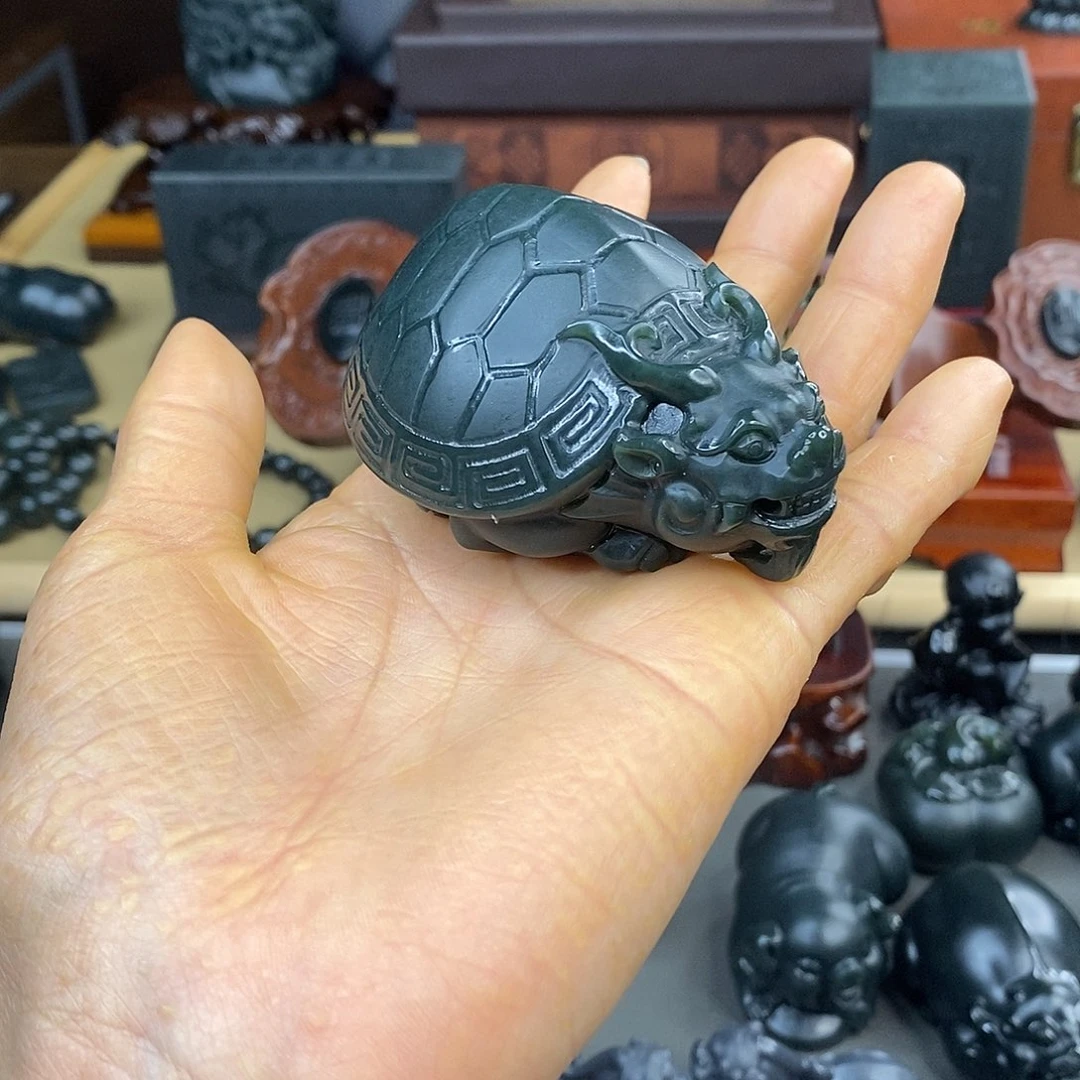 和田玉（青玉）未镶嵌把件