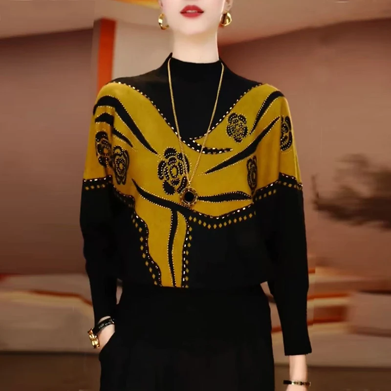 时尚拼色镶钻妈妈装保暖毛衣女秋冬新款宽松显瘦减龄针织衫上衣