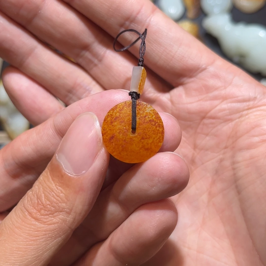 未镶嵌和田玉挂件雅****发