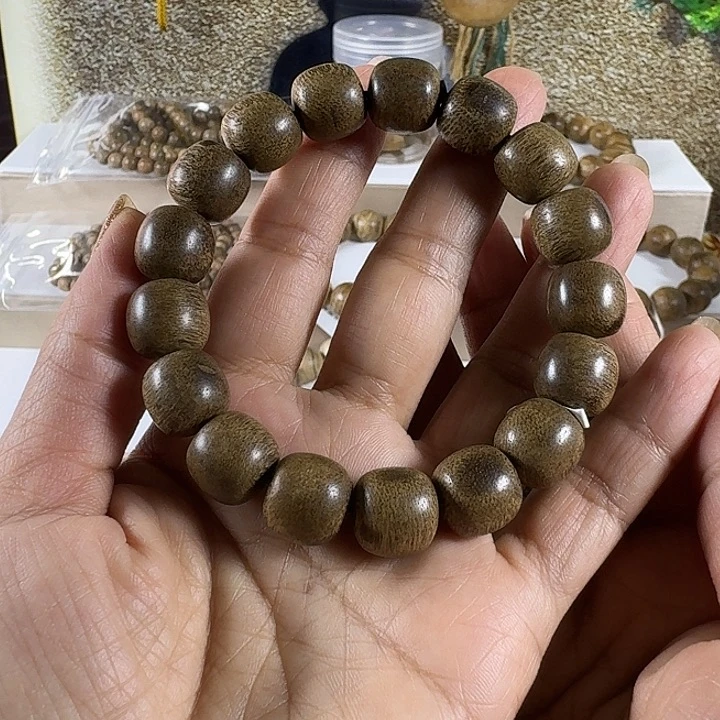 醉***国手串沉香纹莱老料