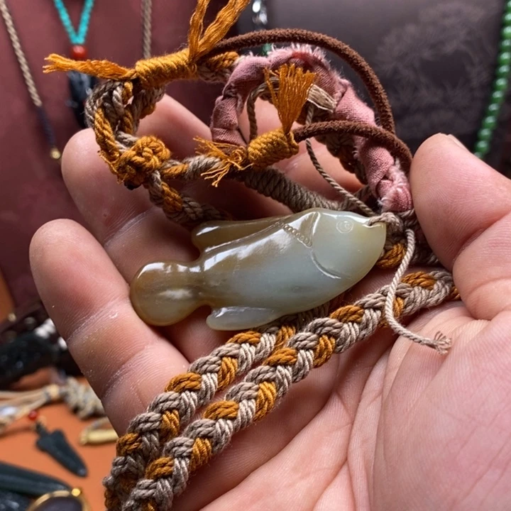 颈饰未镶嵌和田玉
