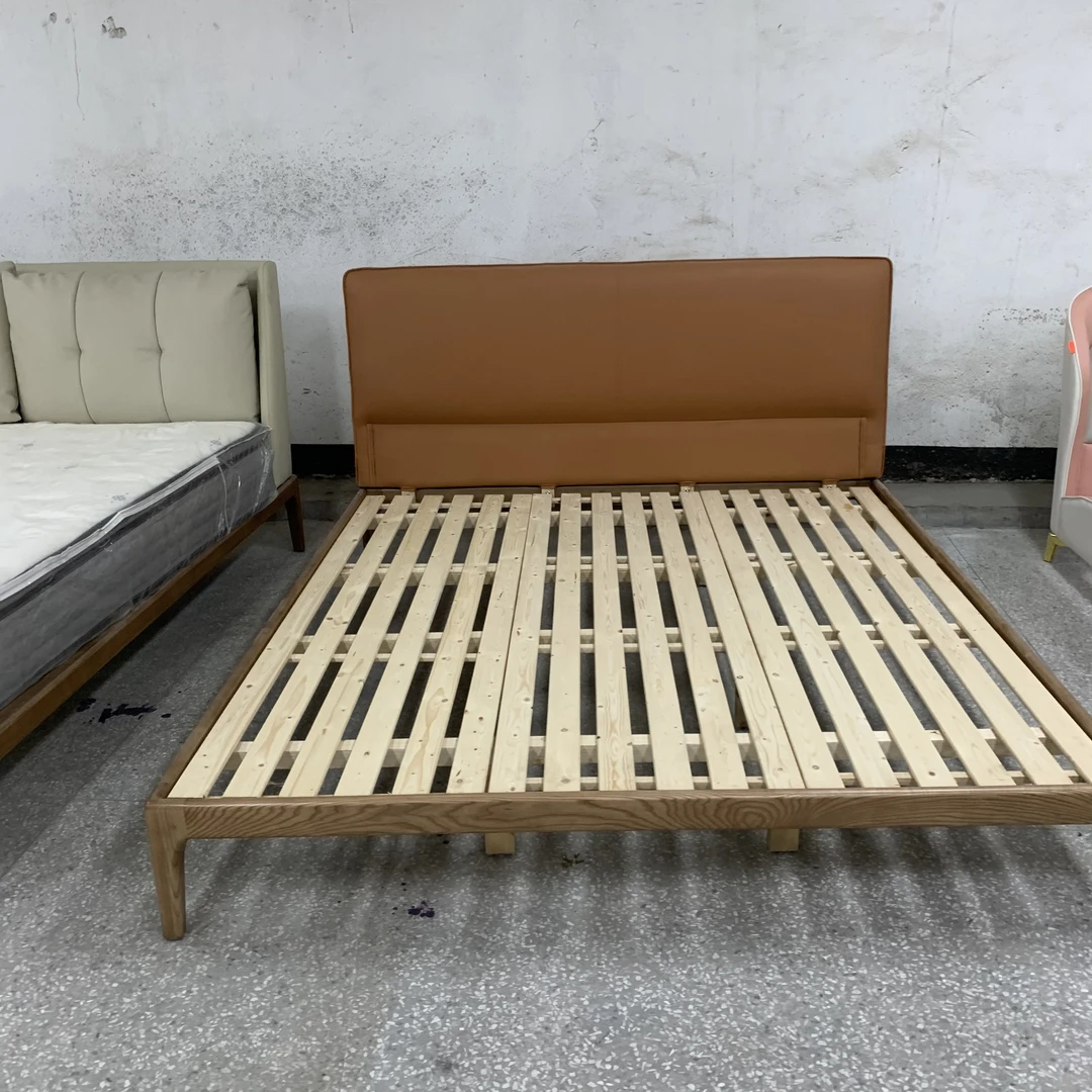 现代中古白蜡木大床