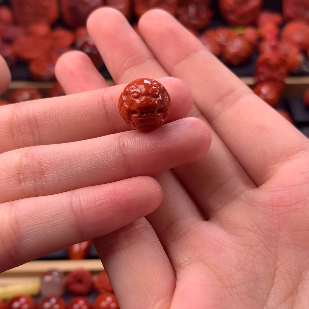 未镶嵌貔貅单珠13mm南红玛瑙春**里