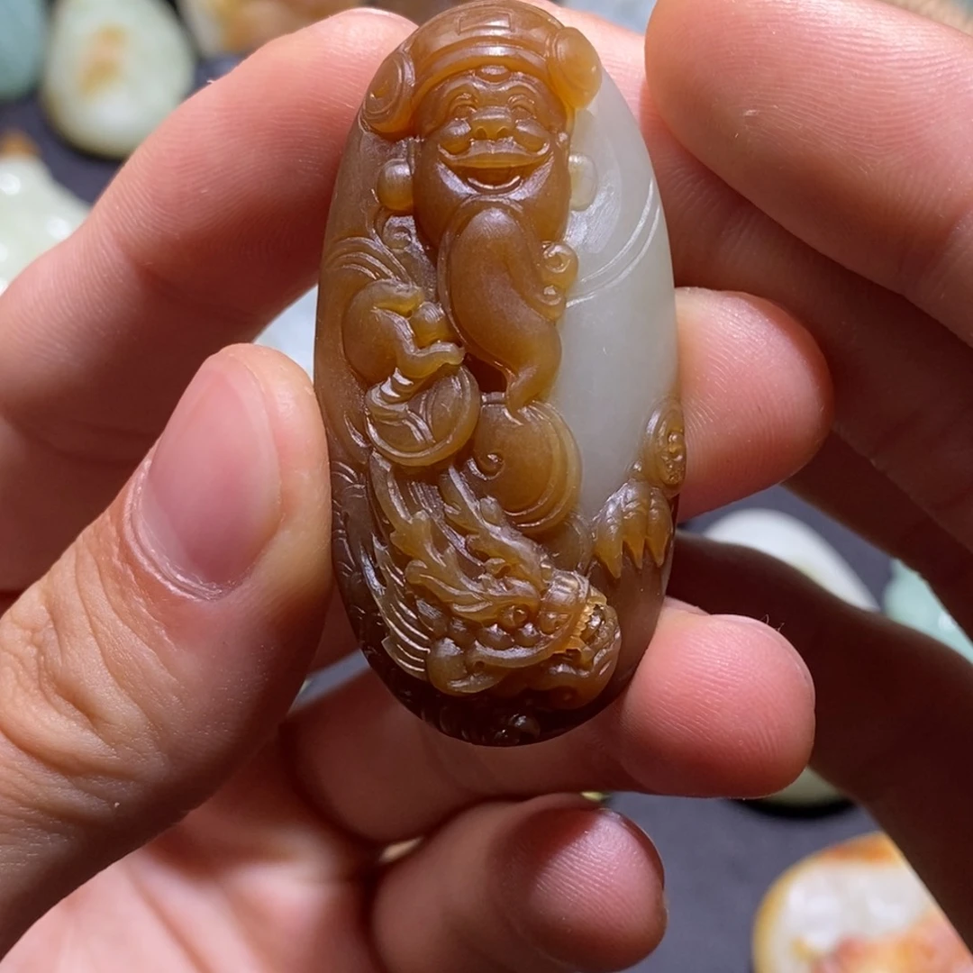 老***）和田玉未镶嵌挂件