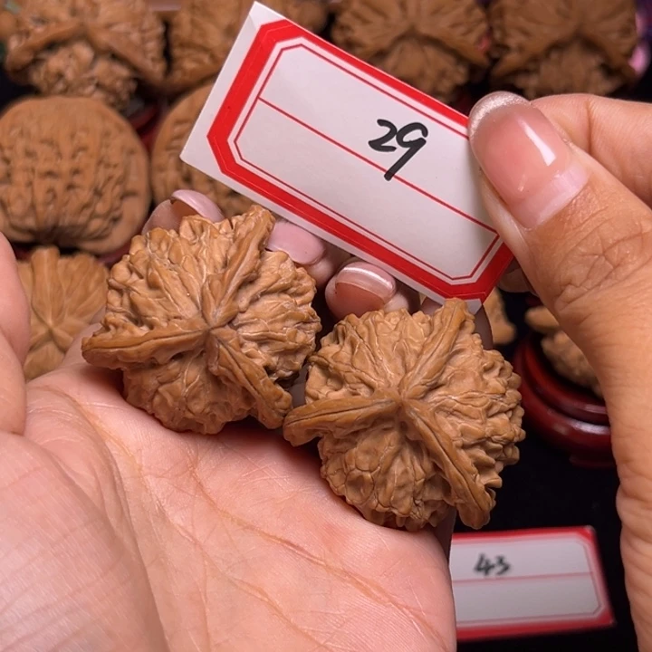泽***哥文玩核桃吊坠38全品盘山正奔29
