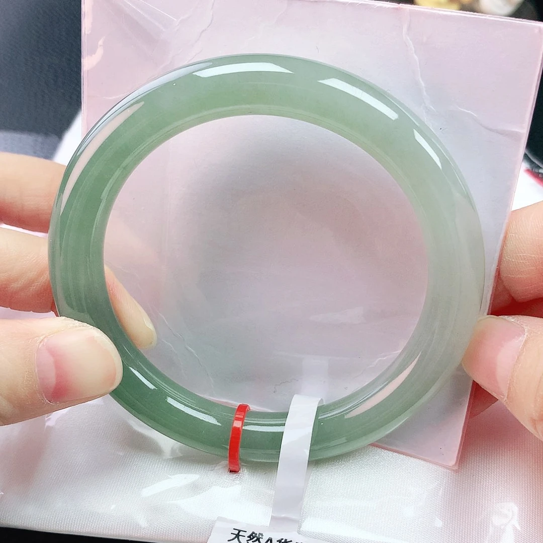 未镶嵌手镯翡翠57冰绿