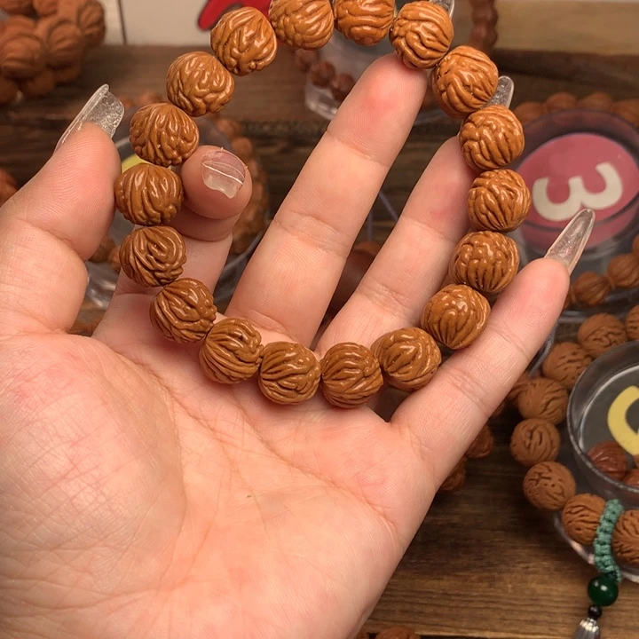 吊坠桃核15金豆龙纹