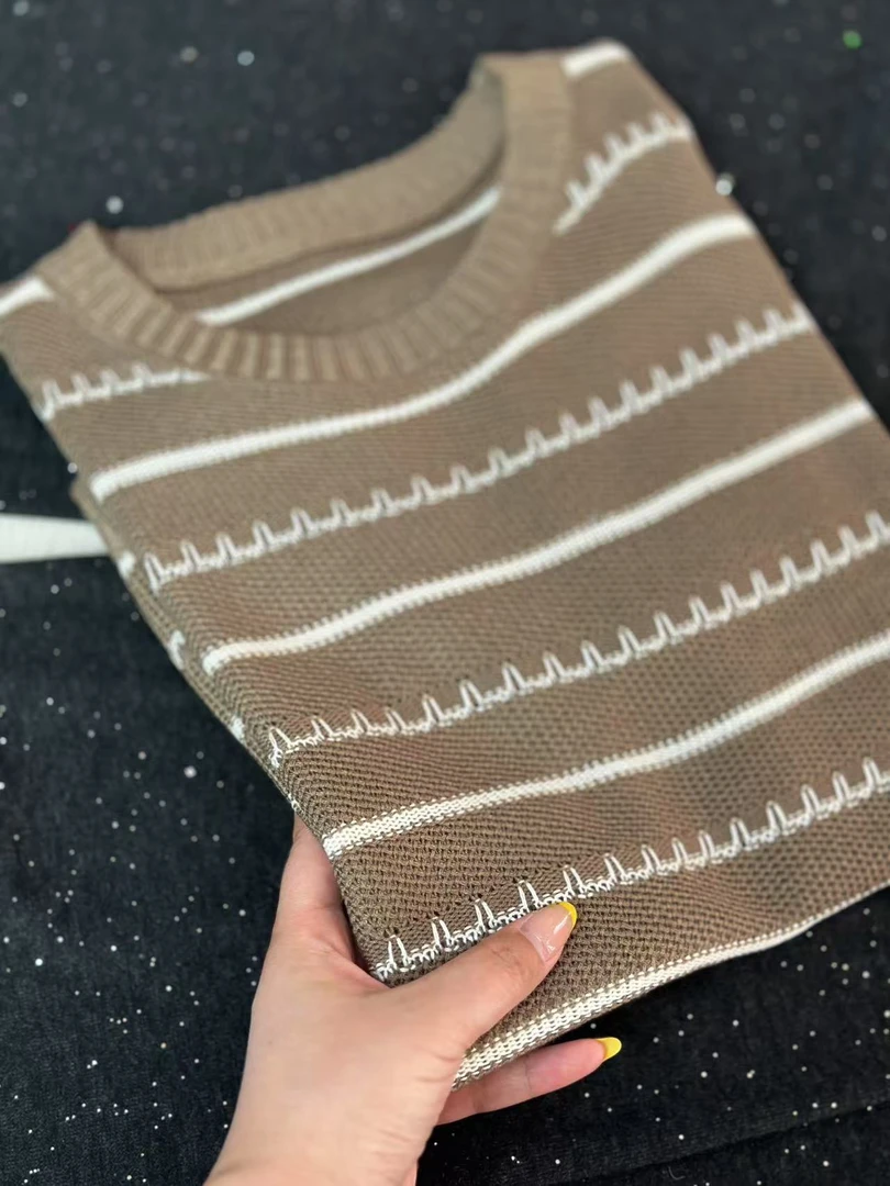 夹条波浪纹/时尚百搭宽松镂空条纹圆领套头短袖041904