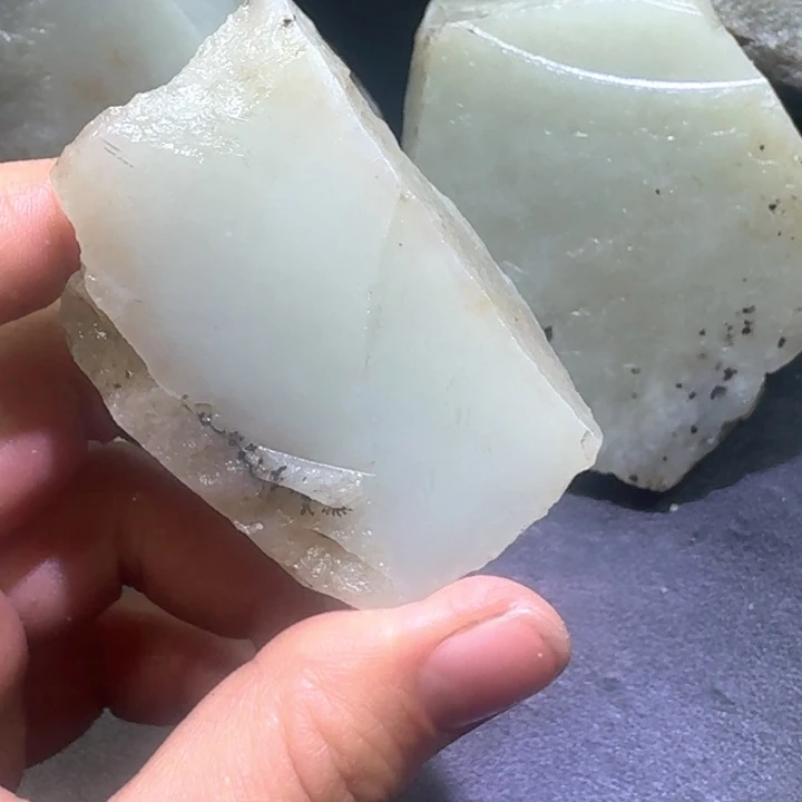 和田玉未镶嵌珠宝半成品