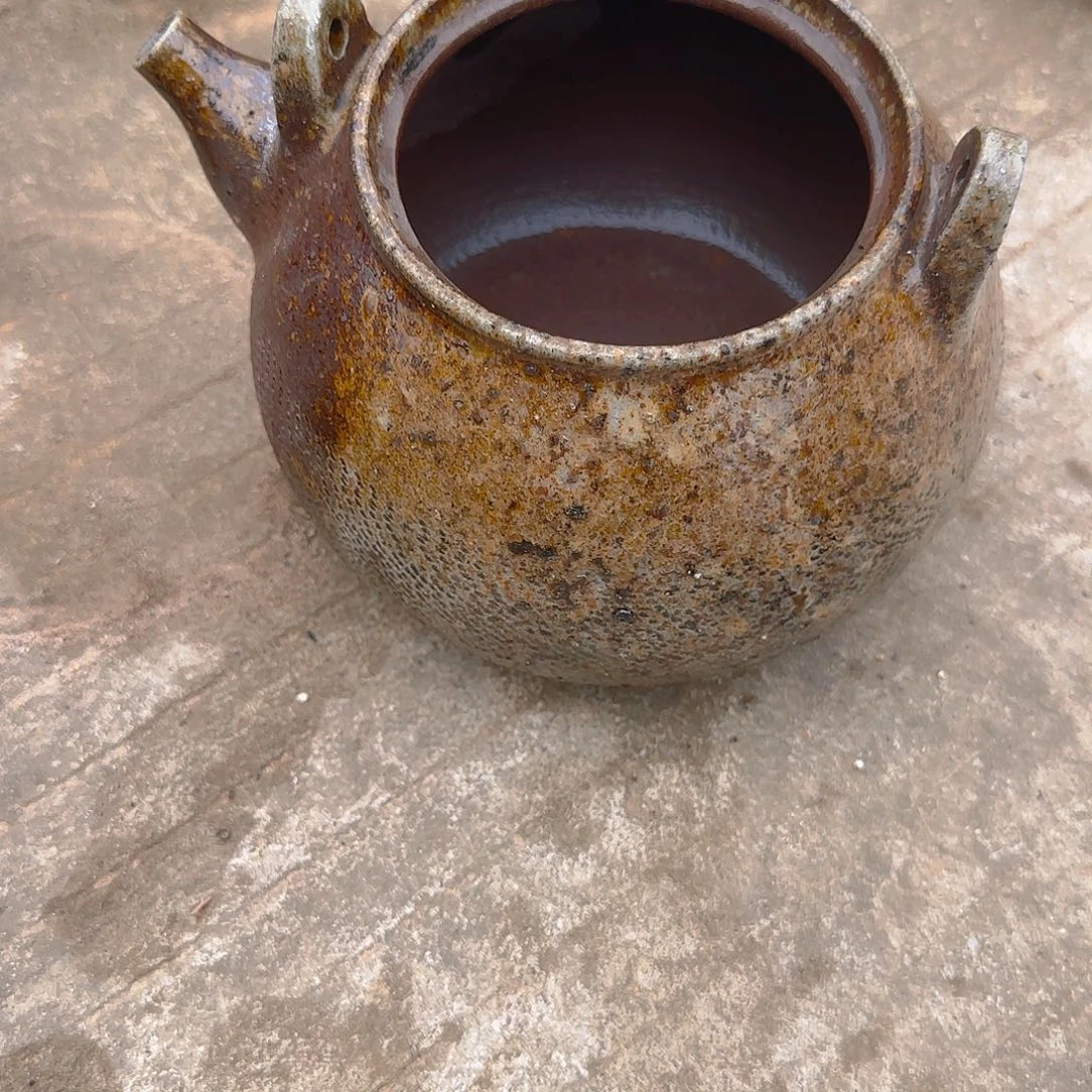 在*上提梁壶不退不换，不做售后，不配把手