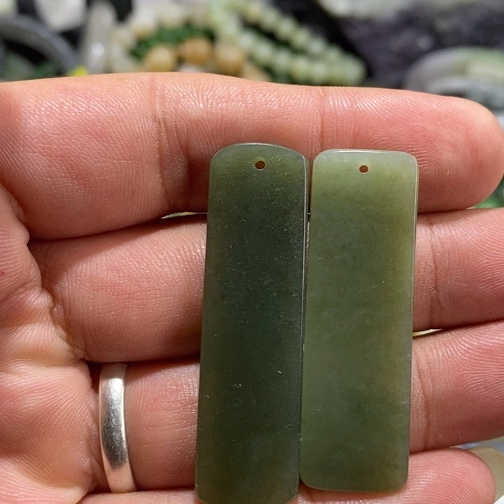 和田玉未镶嵌车挂