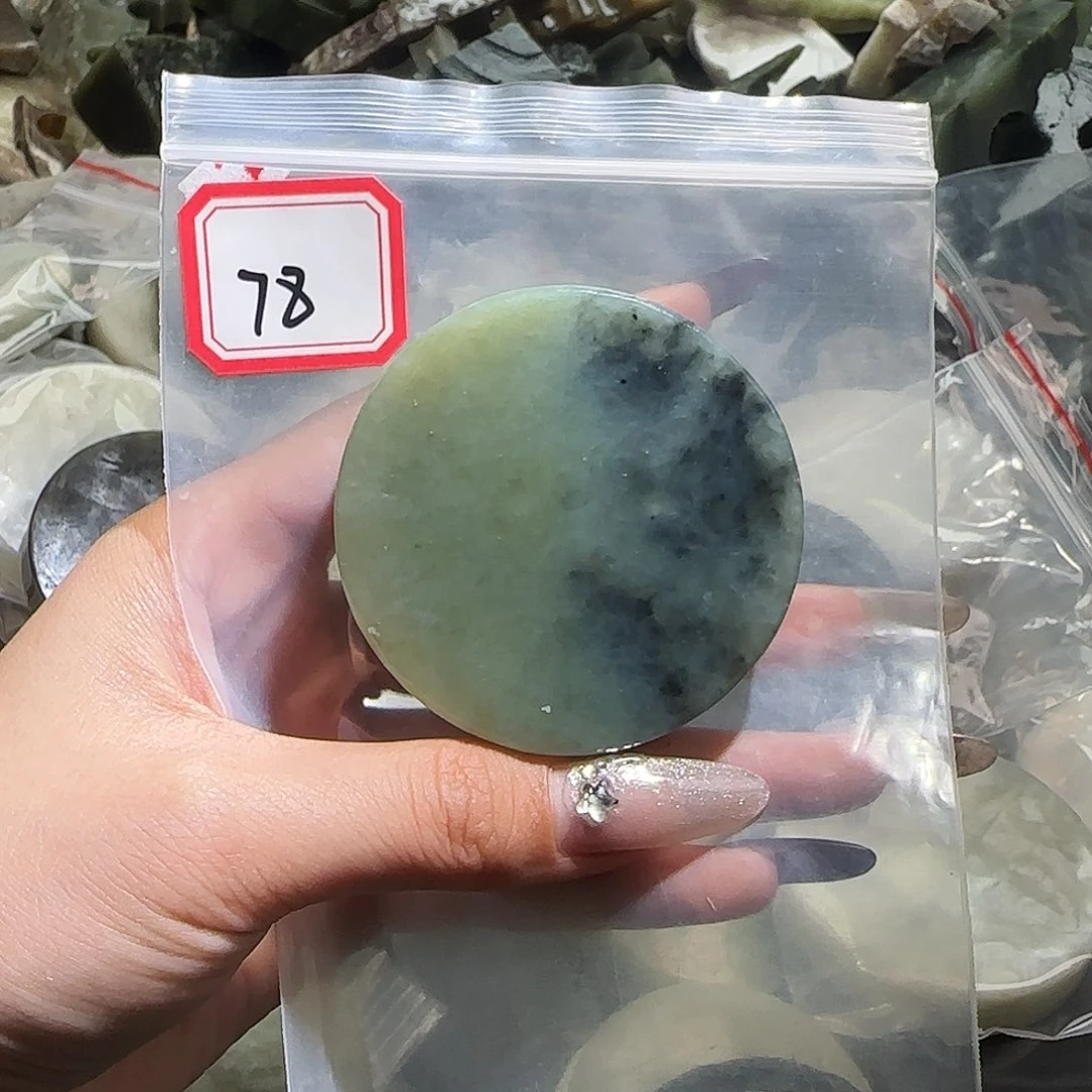 和田玉未镶嵌珠宝半成品