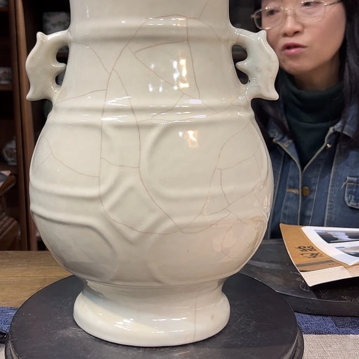 瓷瓶仿汝釉牺耳尊