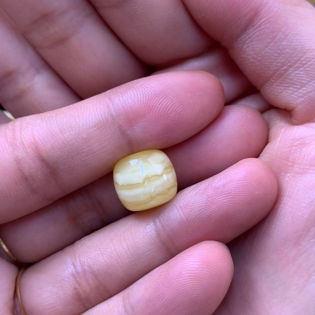 1***.未镶嵌蜜蜡裸石蜜蜡