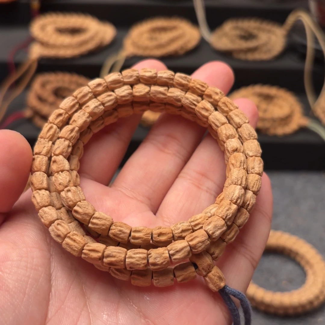 Q***吊坠柏香籽/百香籽