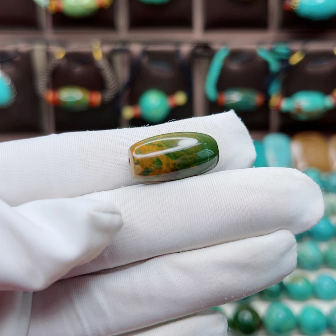 绿松石未镶嵌原矿