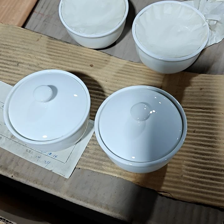 摆件陶瓷盘子碗啥都有