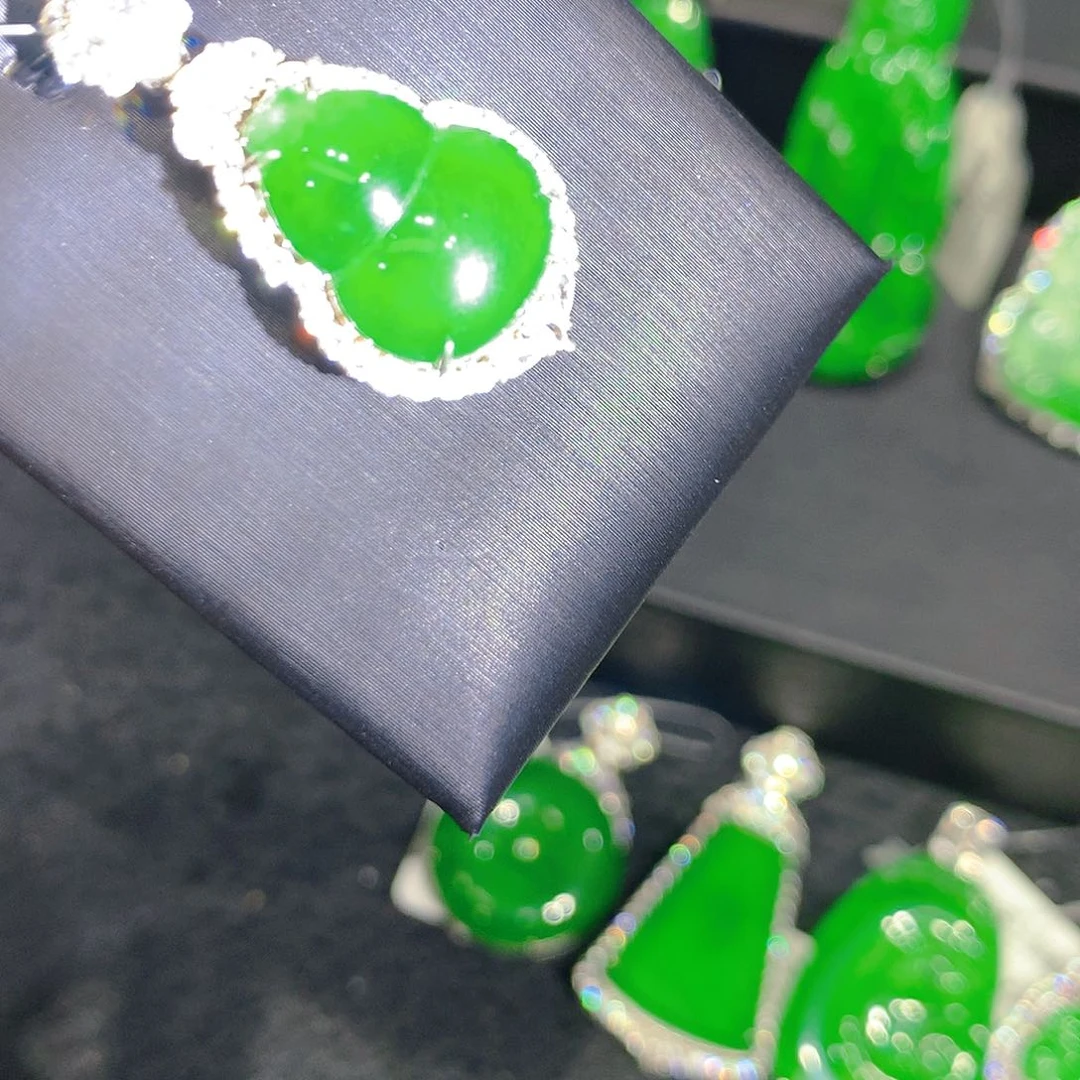 颈饰银S925镶嵌翡翠088855