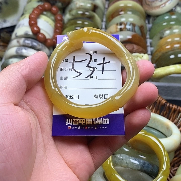 未镶嵌蛇纹石玉手镯✨****?