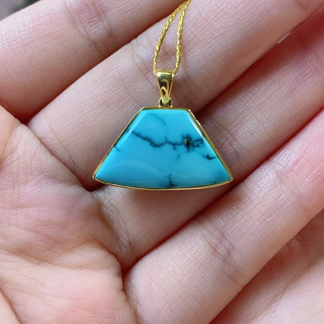 绿松石18K金镶嵌珠宝奇石