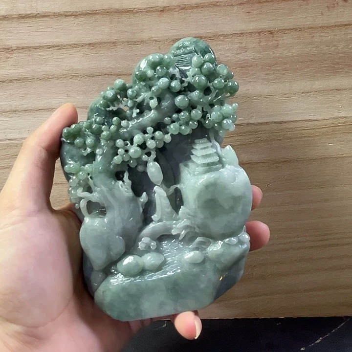 翡翠未镶嵌摆件翡翠