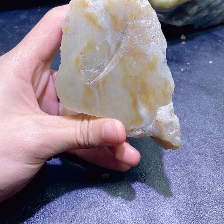 和田玉（糖玉）未镶嵌珠宝半成品