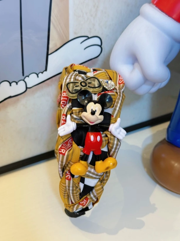 212247黄色摊手米奇宽发箍