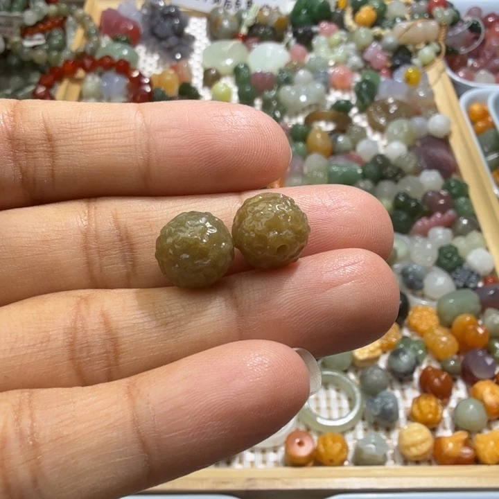 透闪石质玉未镶嵌珠宝半成品p**～
