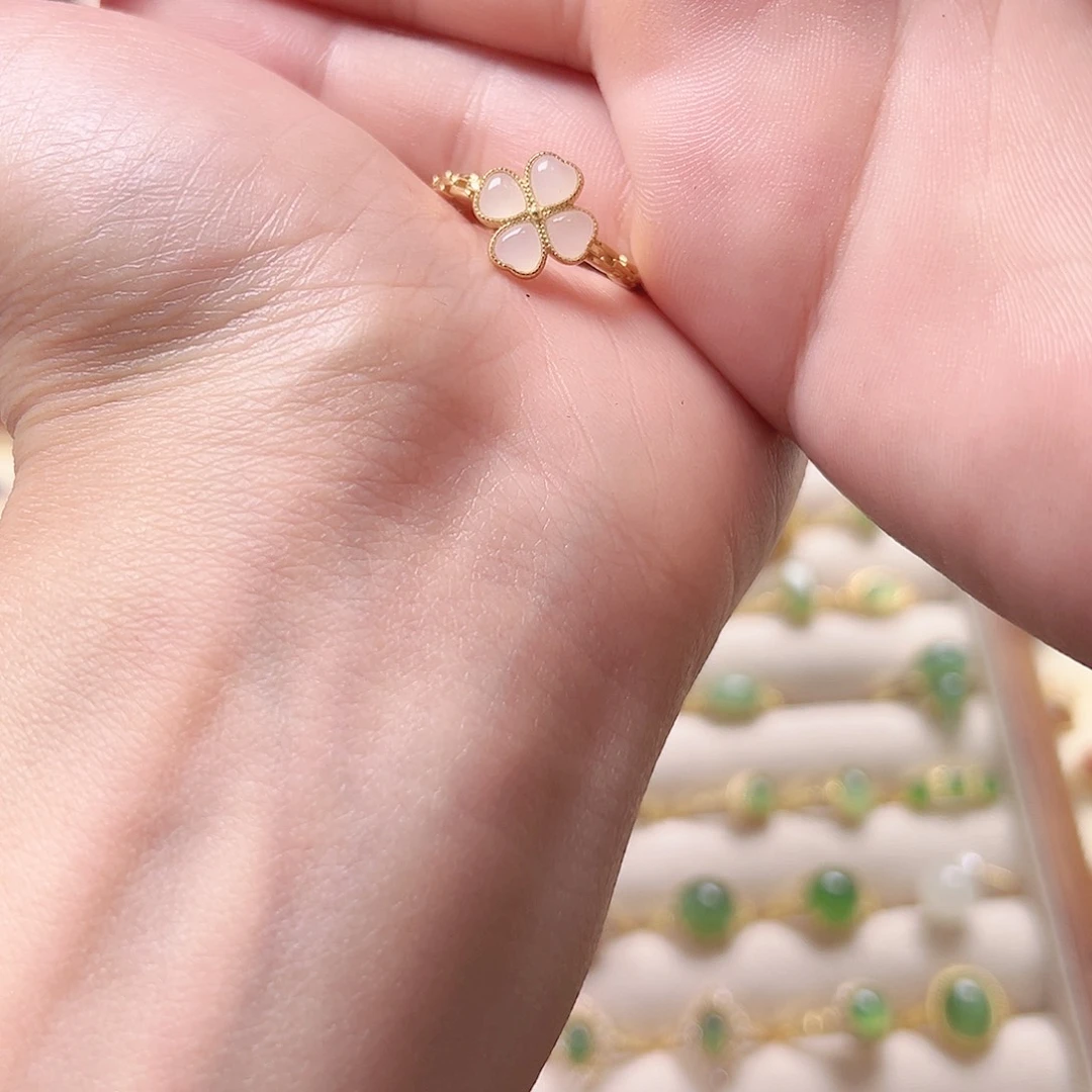 和田玉银S925镶嵌耳饰