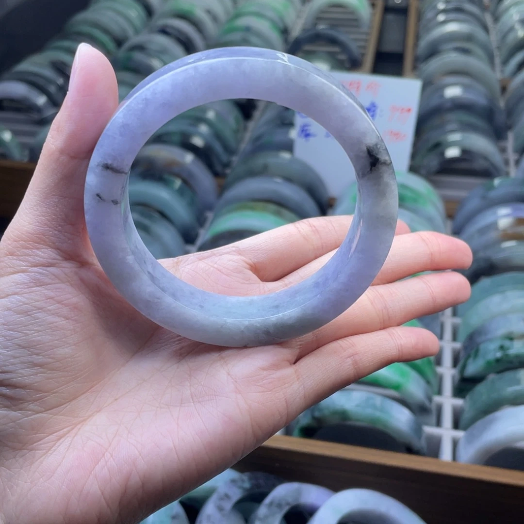 定制翡翠未镶嵌翡翠手镯