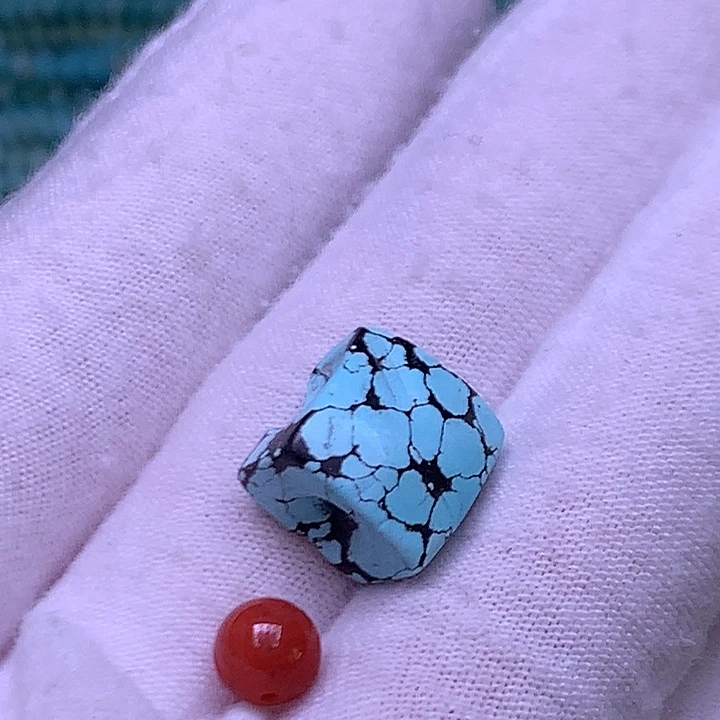 南红玛瑙未镶嵌珠宝奇石