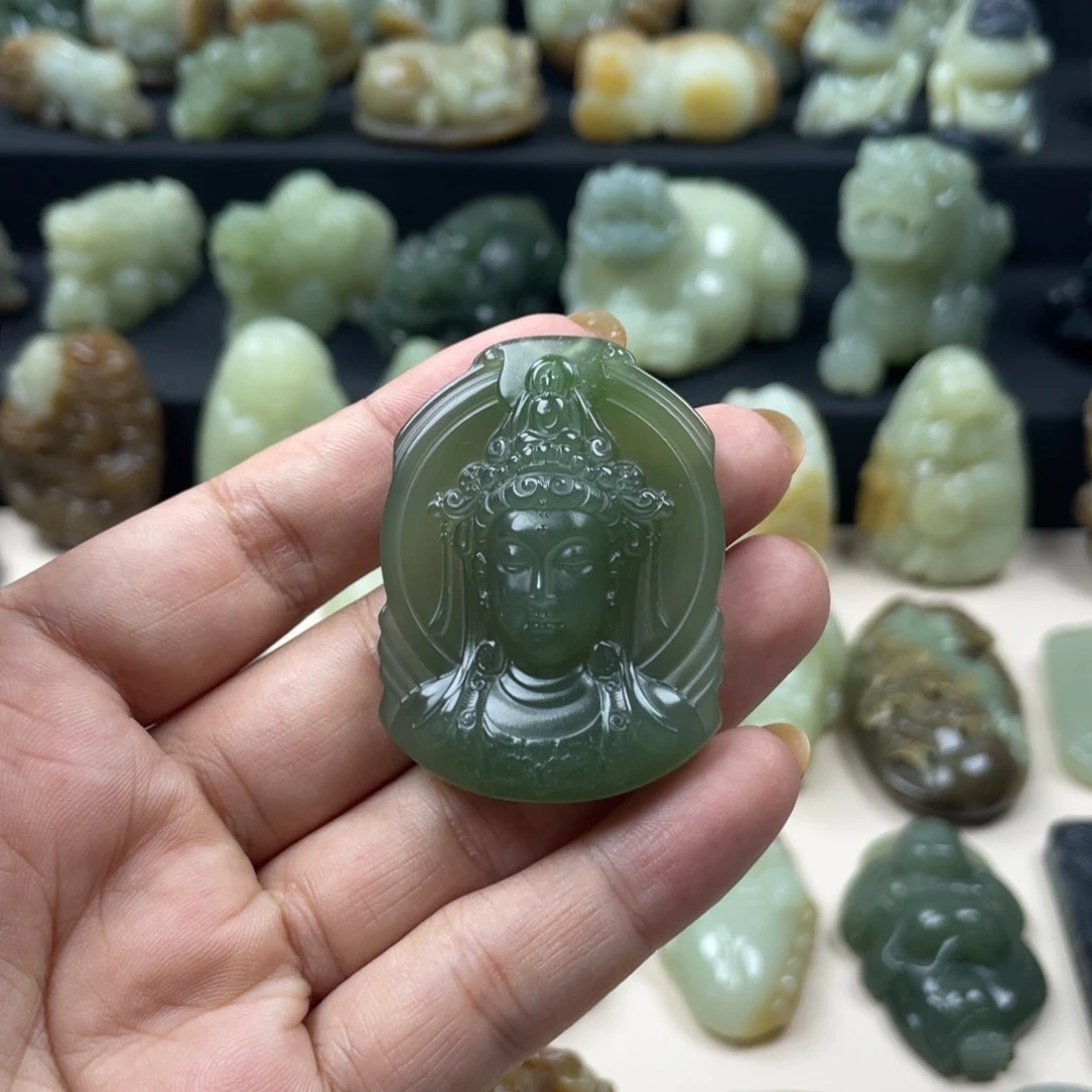 颈饰未镶嵌和田玉