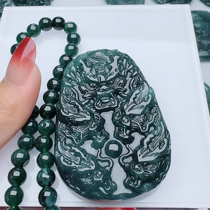 颈饰未镶嵌翡翠多样性发其一