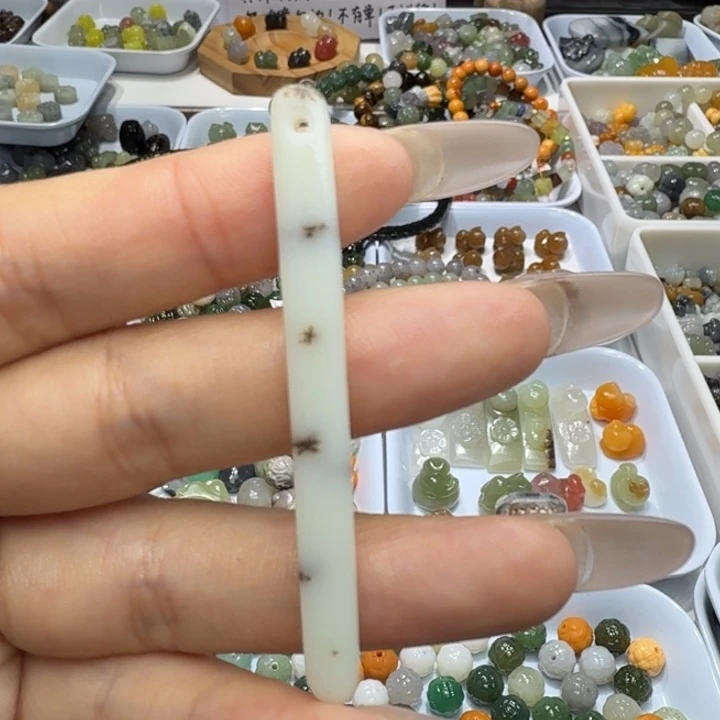 未镶嵌和田玉珠宝半成品