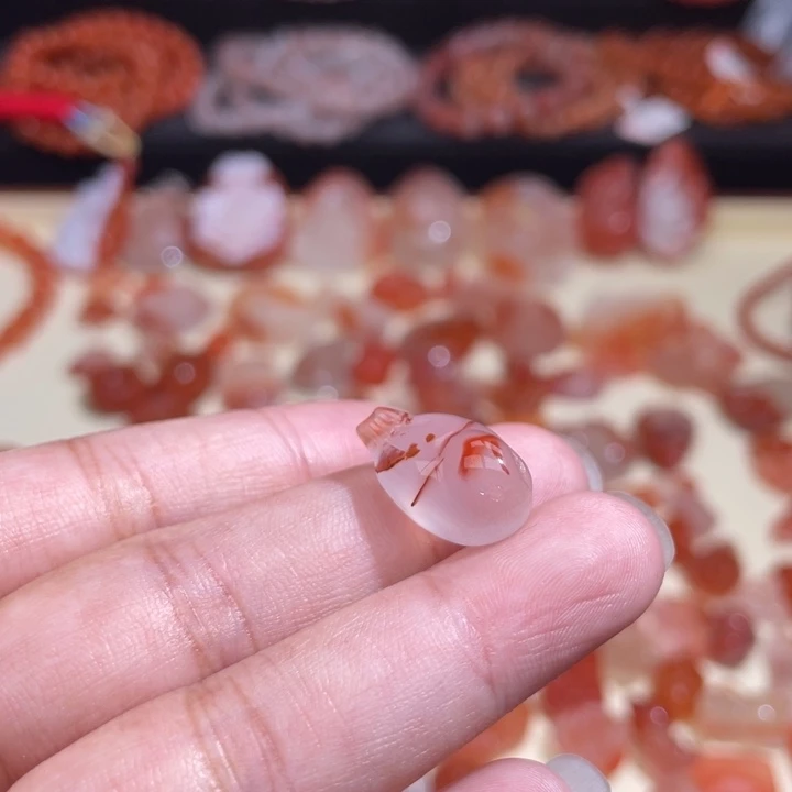 南红玛瑙小肥秋未镶嵌嘻*怪592