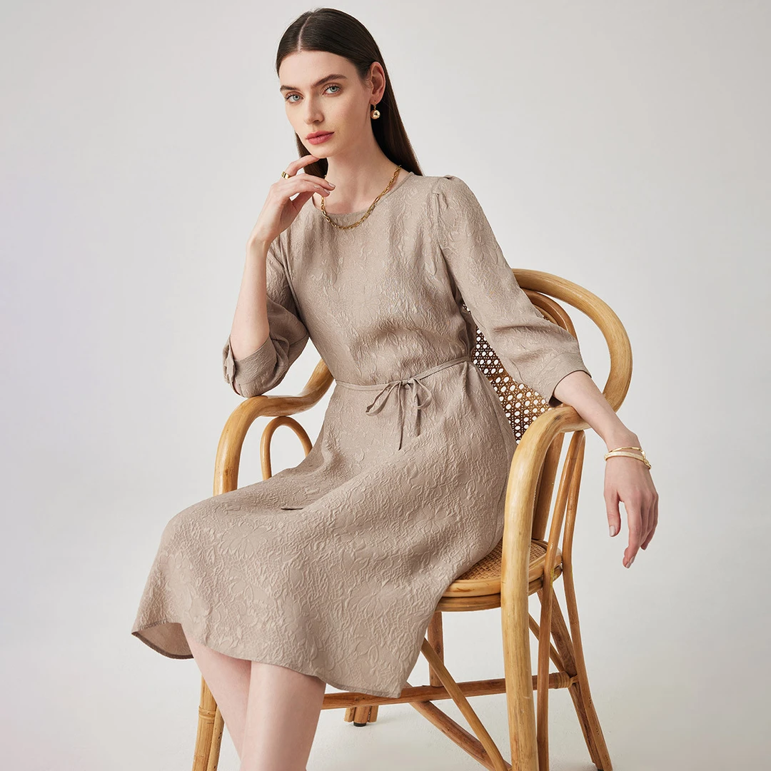 zhaojun/兆君桑蚕丝春季国风款女装提花宽松圆领连衣裙ZXSZYG9155