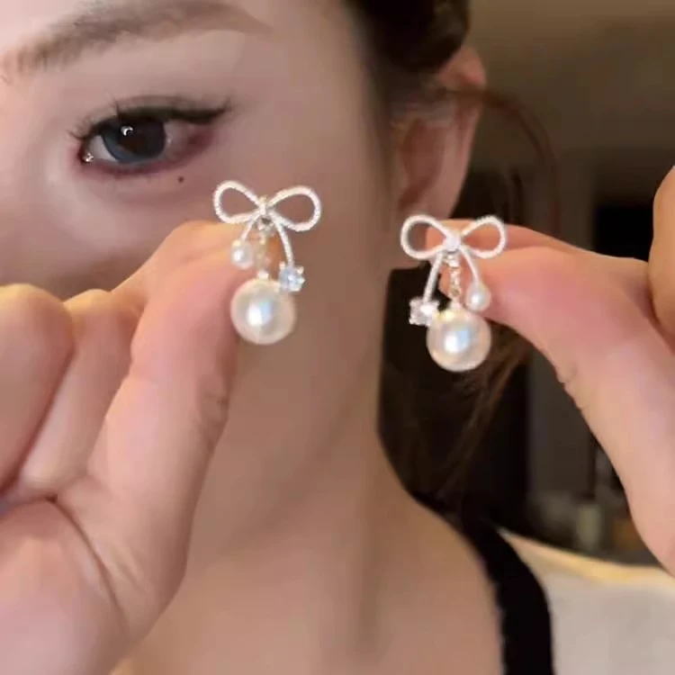 铜合金耳饰 蝴蝶结珍珠耳钉女高级感耳环设计感气质耳饰甜美时尚