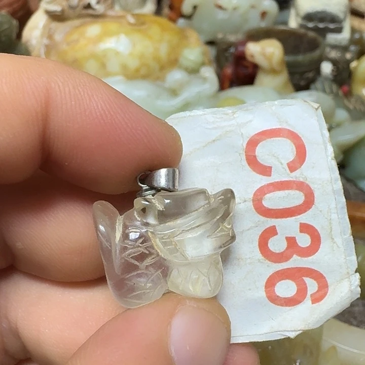 操***北未镶嵌颈饰水晶水晶