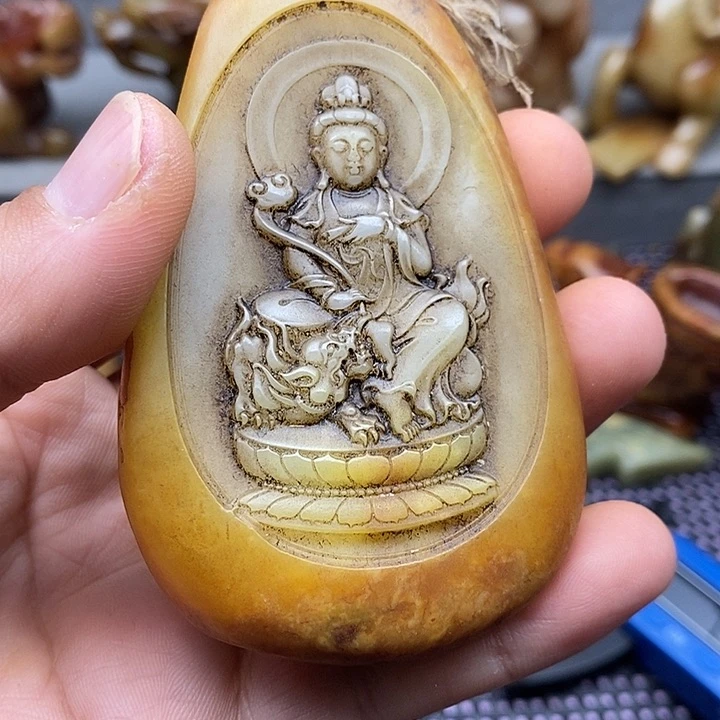 未镶嵌蛇纹石玉颈饰