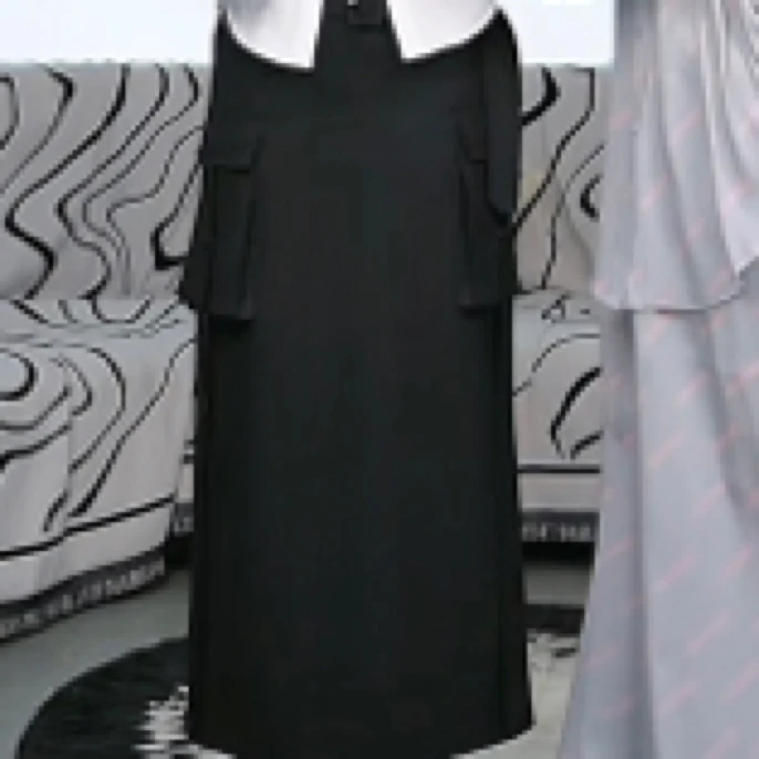 832008030黑色长半裙