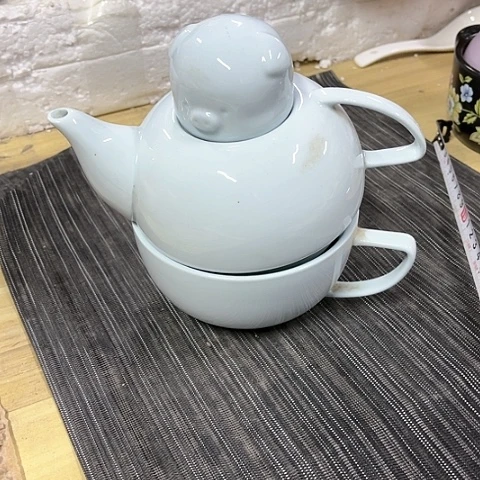 微瑕，不能明火，字母壶蓝色一个