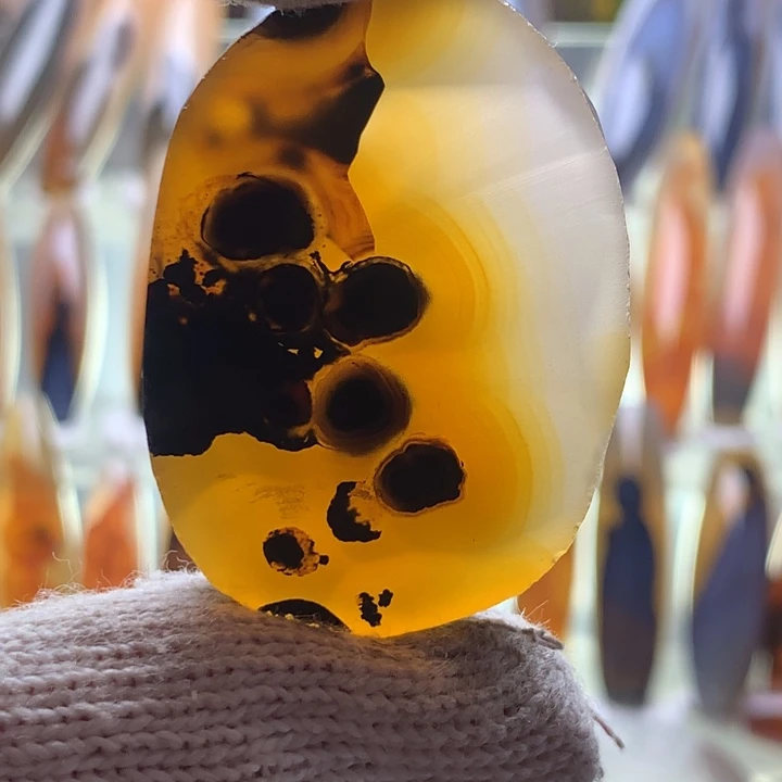 未镶嵌颈饰玛瑙/玉髓48