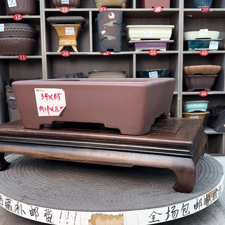 紫砂花盆紫砂的颜色很漂亮