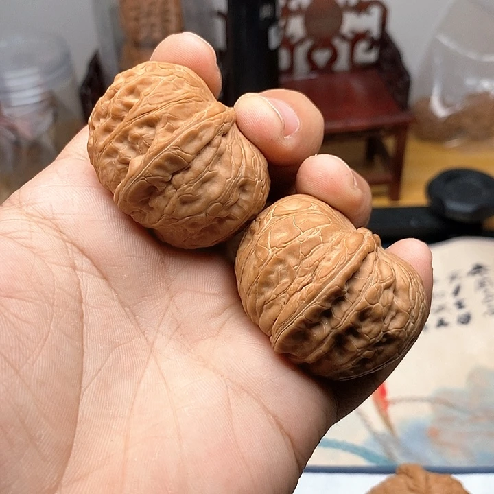 文玩核桃把件元宝