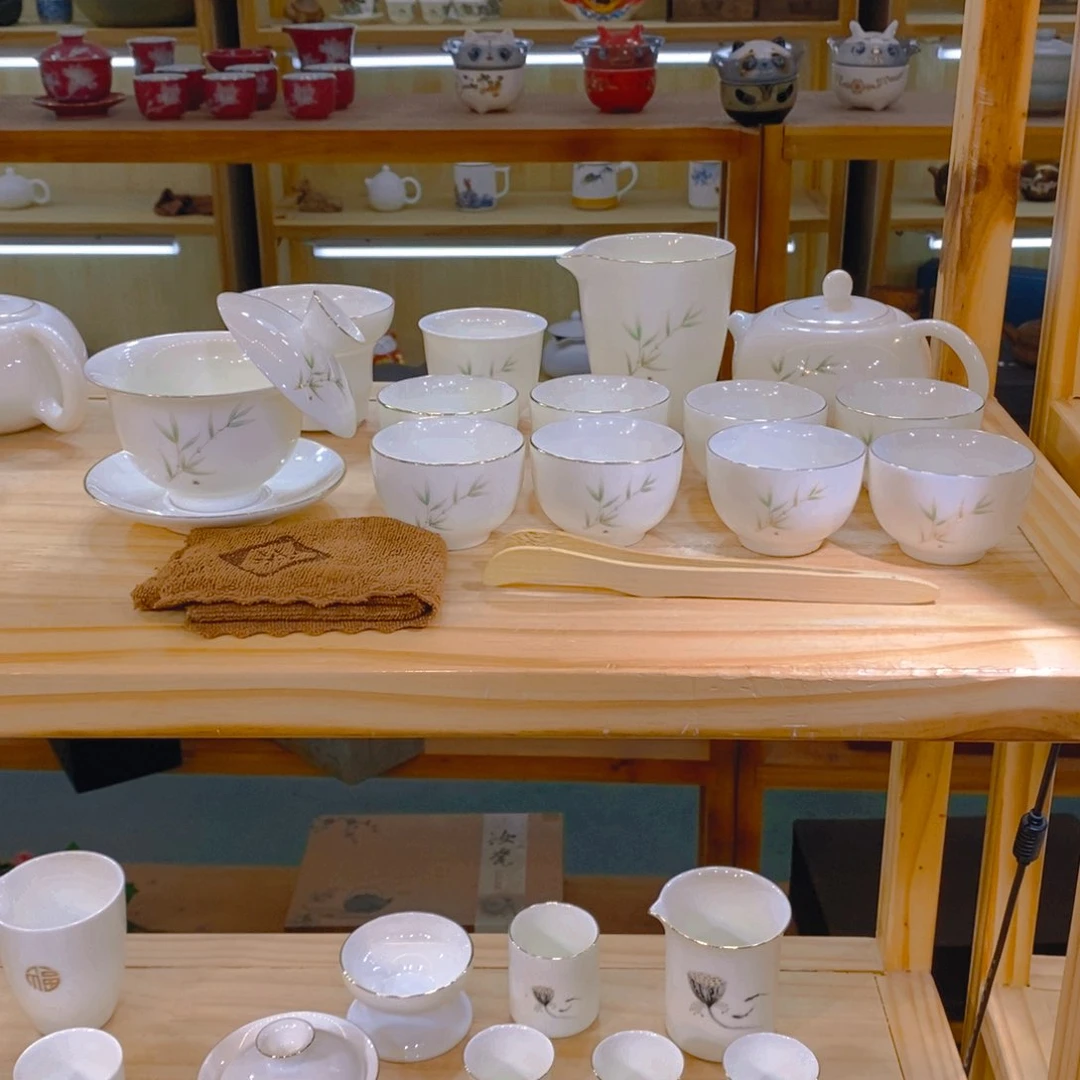 不止中国白羊脂玉瓷