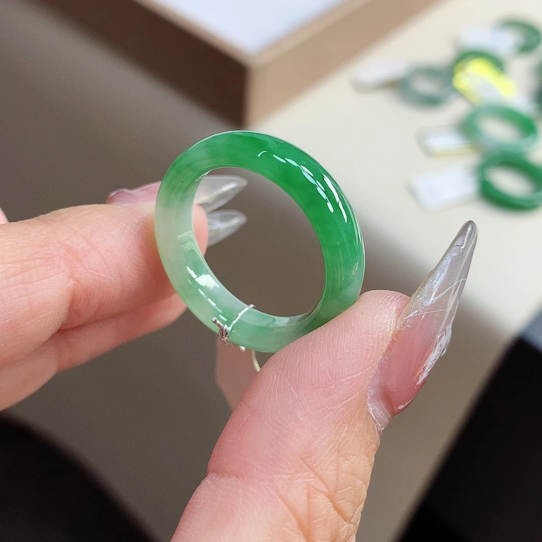 翡翠戒指未镶嵌零****❄23号