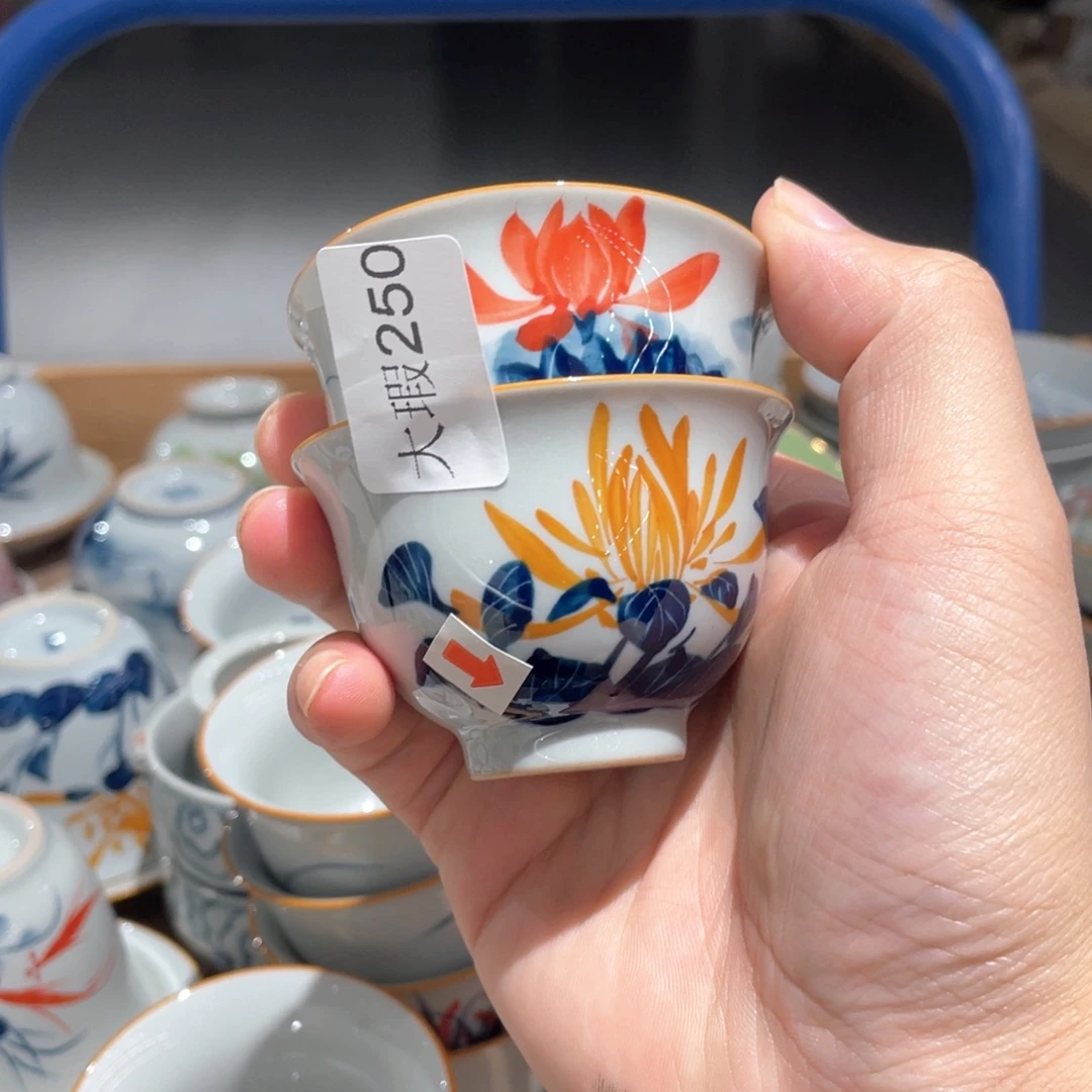 釉下手绘茶具微瑕
