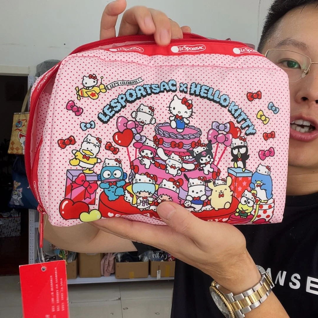 PU化妆包等产品为一体