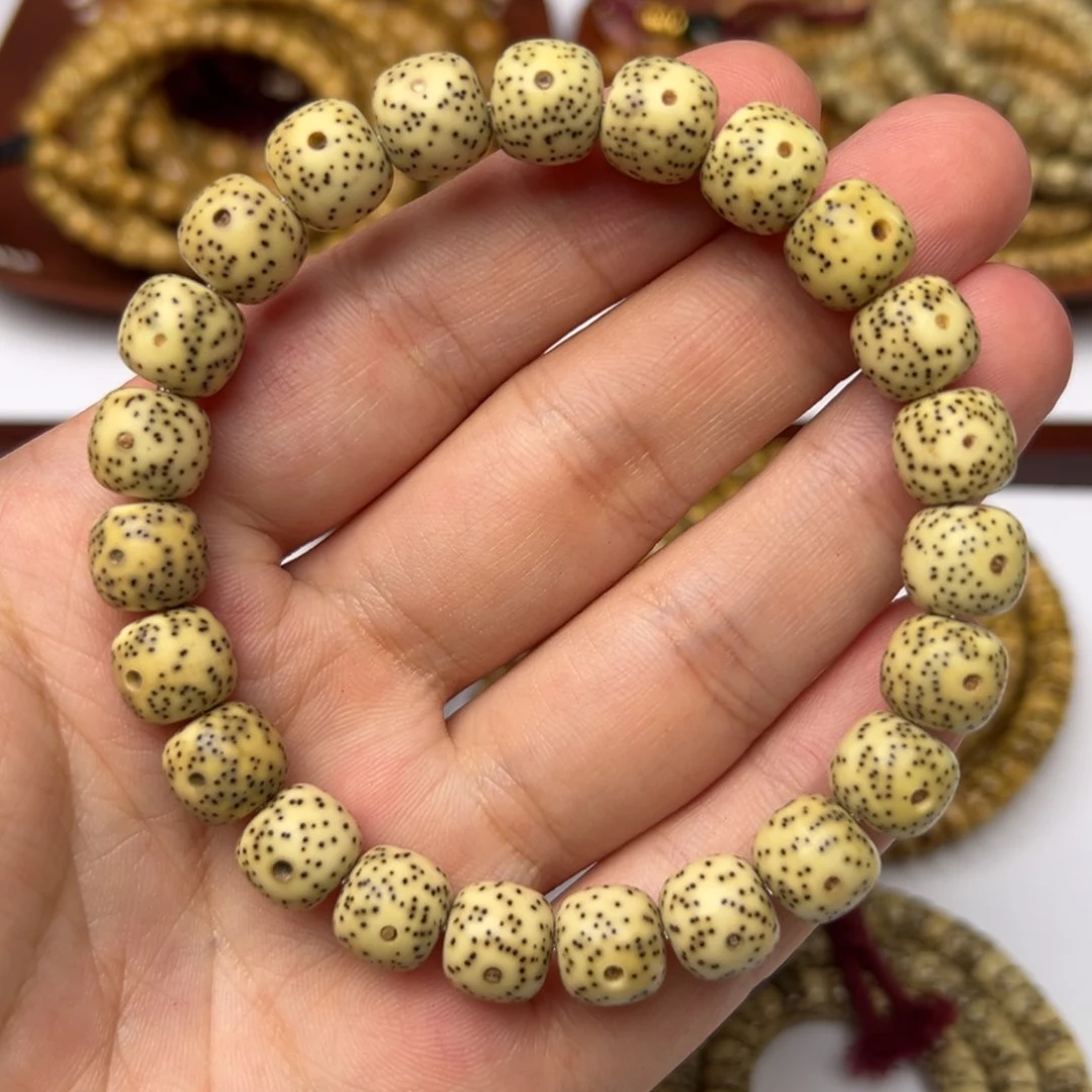 星月菩提手串逍**儿单圈原脂白星月菩提