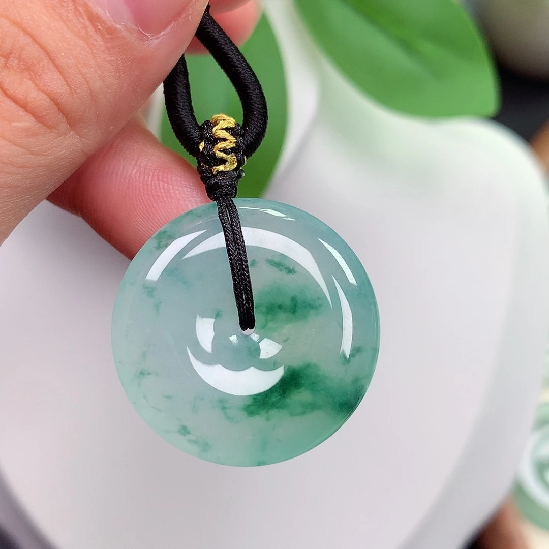 颈饰未镶嵌翡翠平安扣 27.8x5.6mm